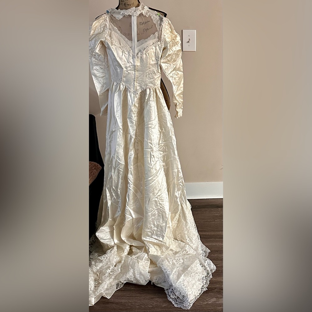 Vintage Wedding Dress Size small